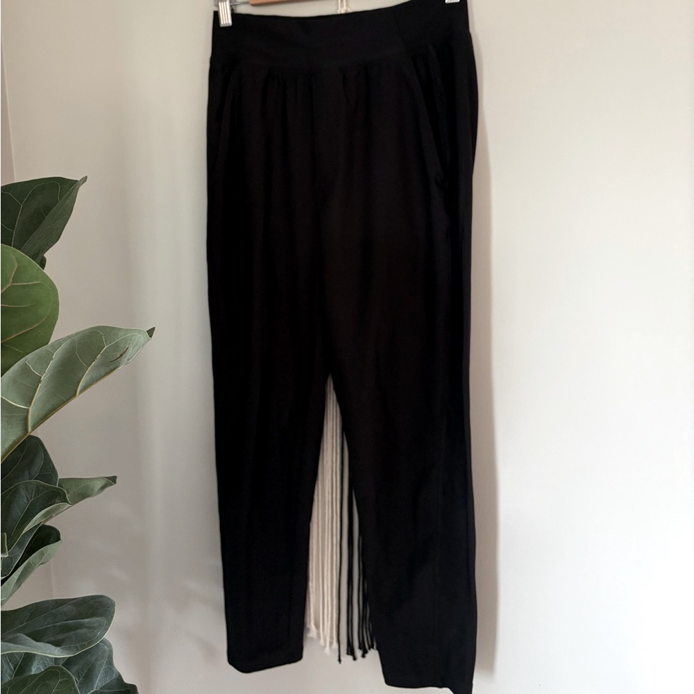 Power soft, straight leg joggers